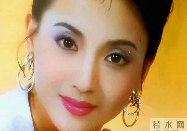 我妈三十多岁很漂亮