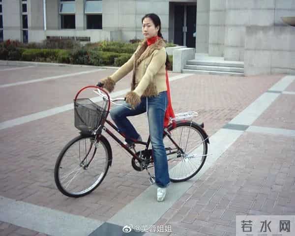 芙蓉姐:“芙蓉姐姐”:从万人嘲笑到身家过亿,她才是最清醒的那一个