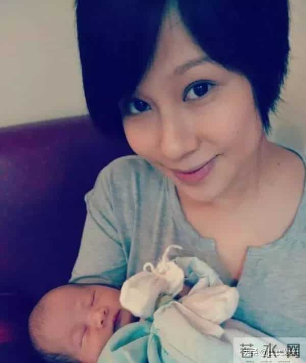 文颂娴车震:45岁文颂娴复出拍戏!曾和老公车内激吻20分钟,如今男方破产