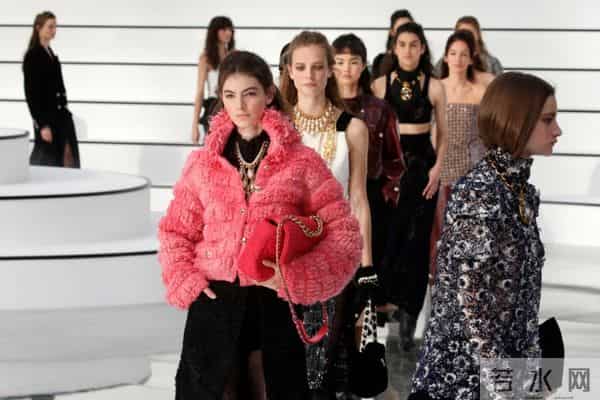 香奈儿宣布停产