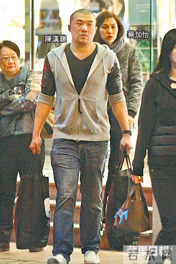 陈汉骢：人生最大成就是婚姻：一个样样普通的汉子，唯一不普通的就是老婆