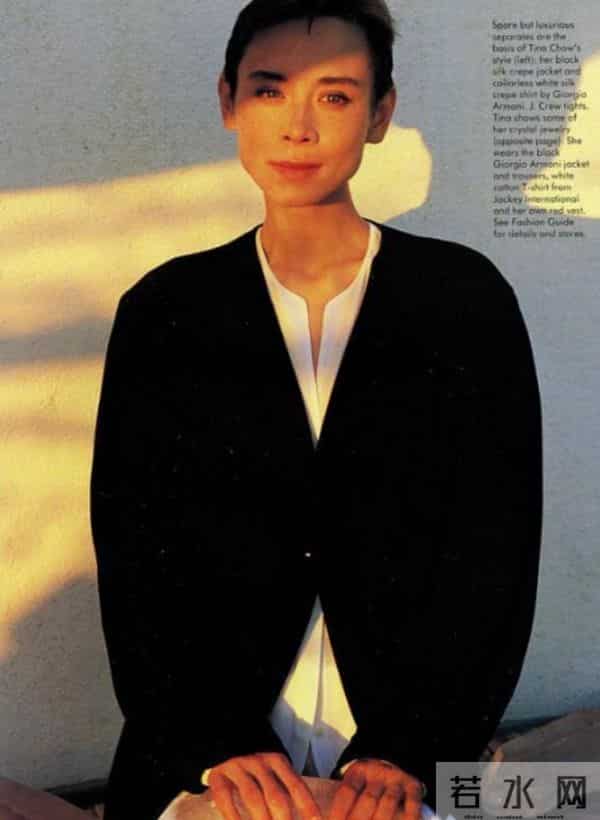 周佳纳：世界超模周天娜：拥有完美面孔，却被2个情人抛弃，公开患有艾滋