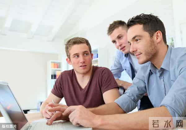 qq狗仔队:揭秘杨幂、李现偷拍事件背后的罪魁祸首——大陆狗仔队的运作机制