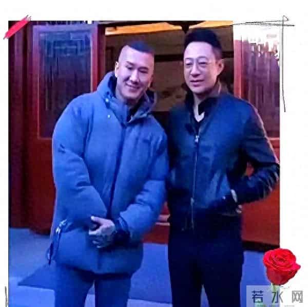 翰林府吃瓜：汪小菲请馆长吃炸馒头片蘸臭豆腐，馆长吃出痛苦面具，笑翻众人！