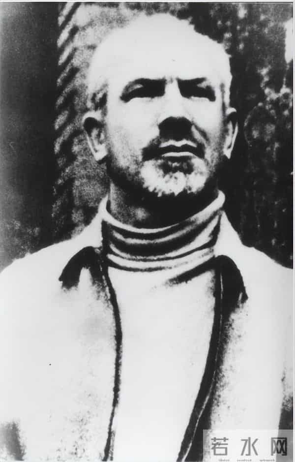 毛居:1948年毛主席在五台山抽中了上上签,却对老僧摇头:感谢您的好意