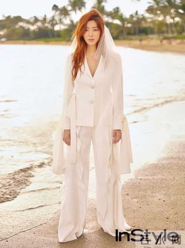 朴寒星吧：太惨！韩美女明星疑被丈夫泄露私密视频，竟遭网暴辱骂至退圈