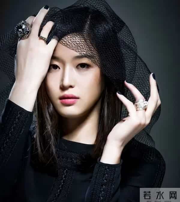 张元英是中国人吗