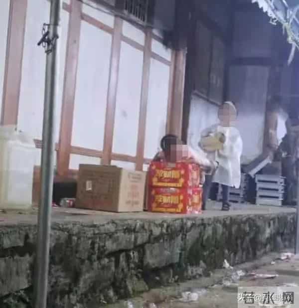 塔吊小邱妹怎么死的