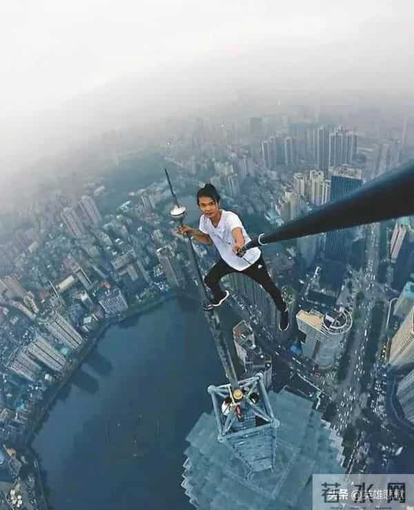 塔吊小邱妹怎么死的