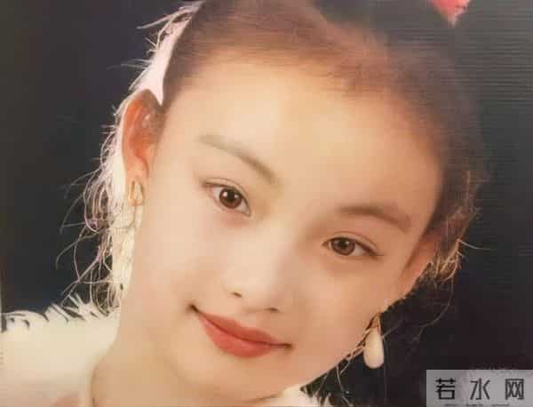 倪妮初中毕业照曝光