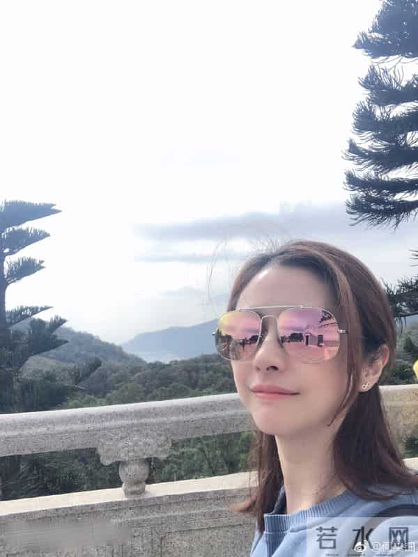 何美钿八卦：何美钿潮州农村老家庆生，童颜不复从前，小师妹息影后感情成谜