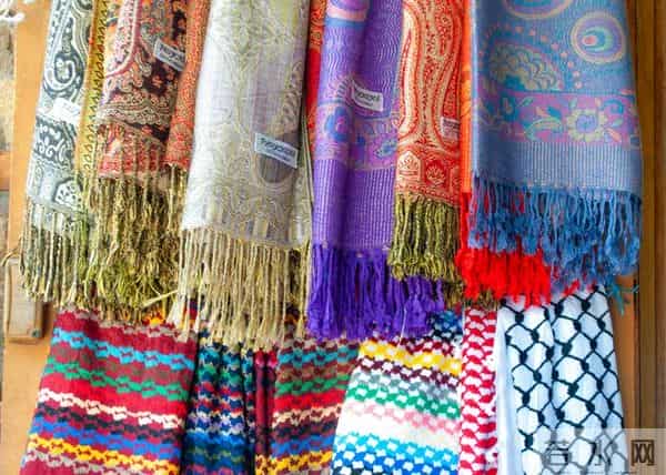 长丝巾的系法图解