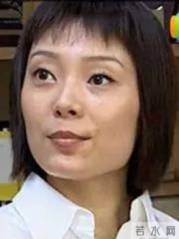 柳岩整形前后对比