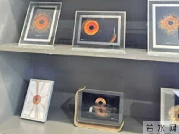 百天照团购:“虹膜写真”悄然走红,价格从90元到几百元不等 给自己的眼睛拍摄艺术照,安全不?