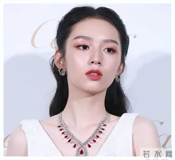 北影校花韩一菲