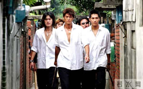 郭品超女友：郭品超“爷孙恋”定下来了，与小19岁马泽涵年后结婚，汪东城伴郎