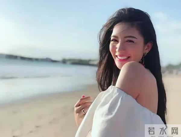 吴亚 馨：“模特女神”吴亚馨