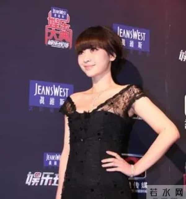 柳岩整形前后对比