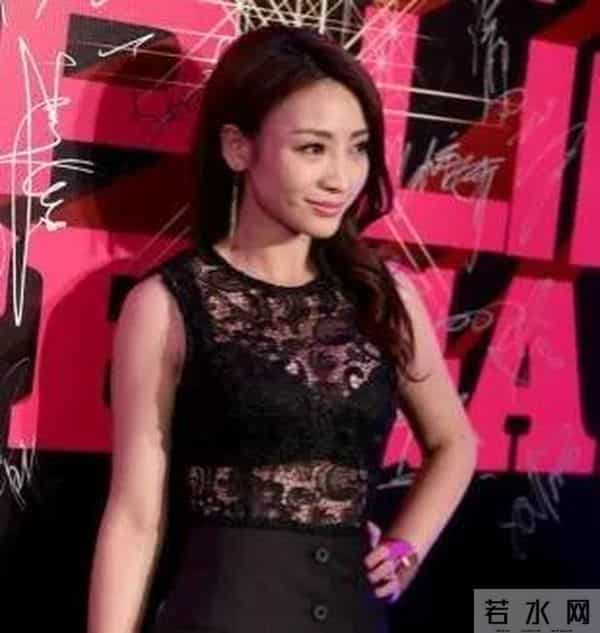 柳岩整形前后对比