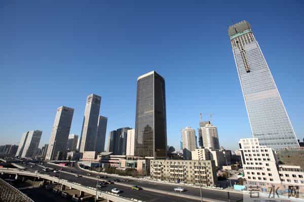 芙蓉姐照片：18年前，曾火爆全网的初代网红“芙蓉姐姐”，如今怎么样了？