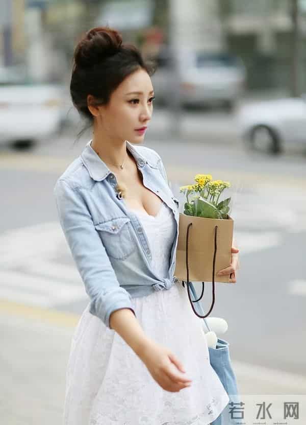 柳岩没整容前的照片