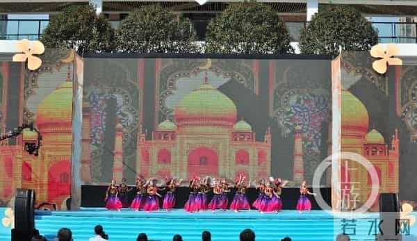 人和街小学：渝北打造一批优质名校，空港新城人和街小学今日正式投入使用