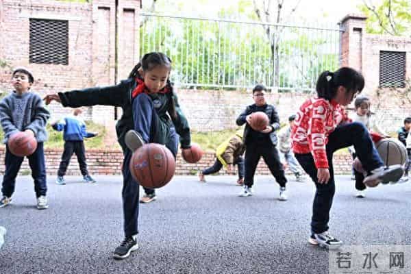 重庆课表:新学期“动”起来!每天两次大课间体育活动进入重庆中小学课表