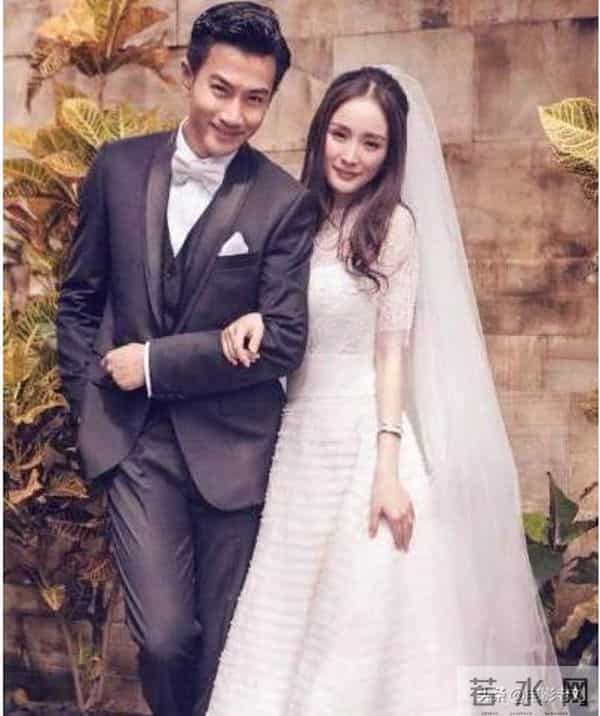 杨幂养了两个小鬼