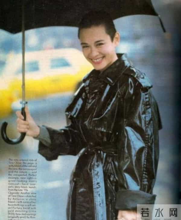 周佳纳：世界超模周天娜：拥有完美面孔，却被2个情人抛弃，公开患有艾滋