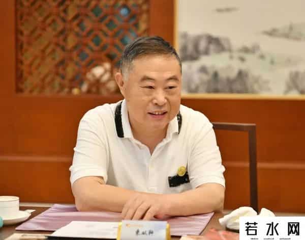 《年收入几十亿西贝，咋把公关搞成“大型社死现场”？》