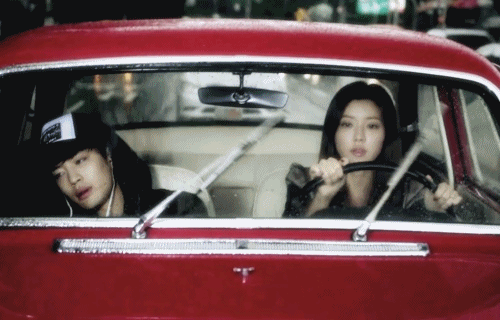 朴寒星吧：太惨！韩美女明星疑被丈夫泄露私密视频，竟遭网暴辱骂至退圈