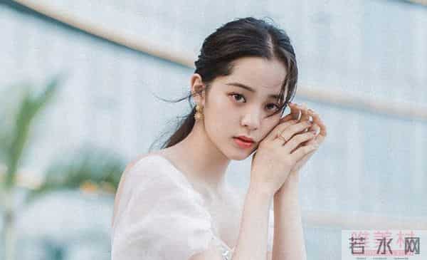 欧阳娜娜与壹心娱乐结束合作