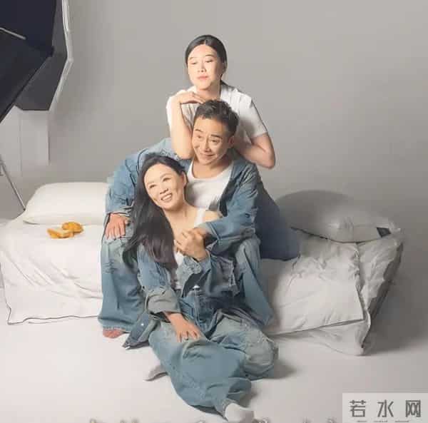 凤冠霞帔婚纱照