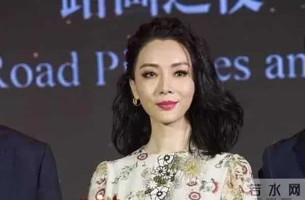 柳岩整形前后对比