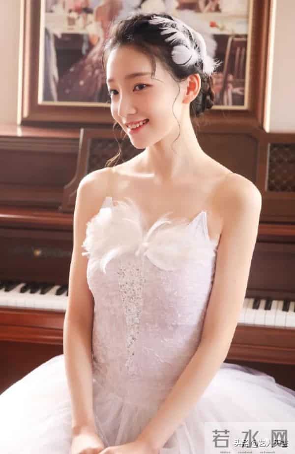 谭晓凡：谭晓凡——气质女神