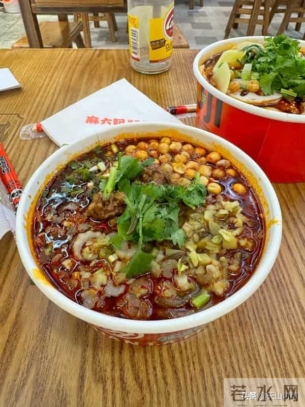 重庆私房菜：重庆名小吃十大排行榜，谁是吃货心中的NO.1？