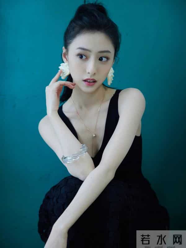 胡连馨和于适视频截图