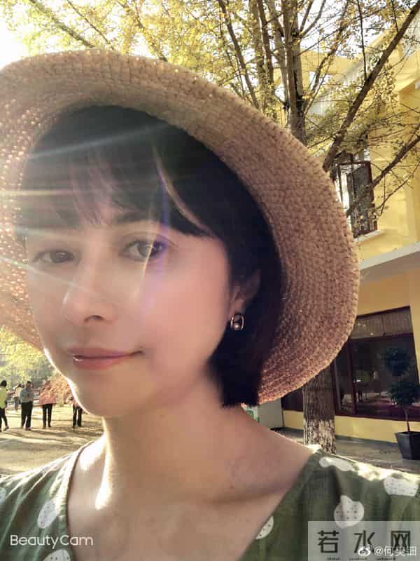 何美钿八卦：何美钿潮州农村老家庆生，童颜不复从前，小师妹息影后感情成谜