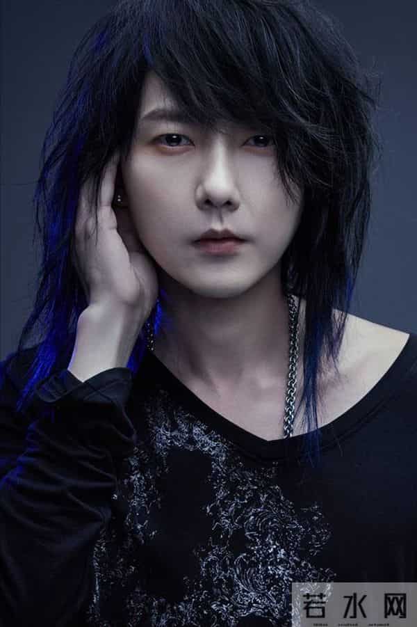 黄义达女友：黄义达：出道19年，曾因抑郁出家，43岁依然少年