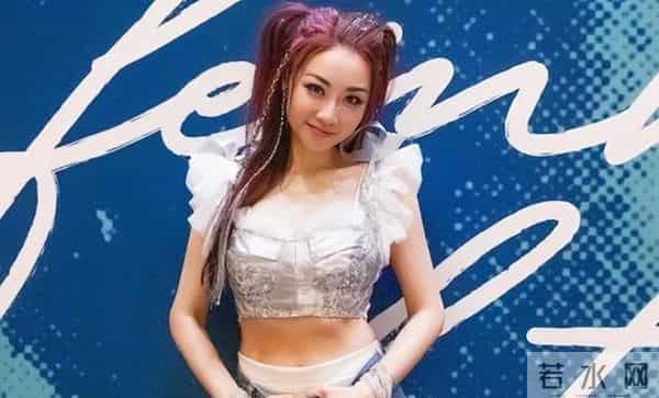 雷凯欣微博:香港过气女星准备复出,秘密结婚生子,一脱成名后突然息影