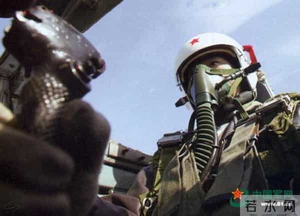 徐瑞辰：一位空军老飞行员的触动（上）：川航机组何以化险为夷？