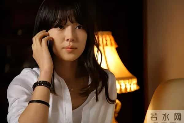 吴亚 馨：“模特女神”吴亚馨