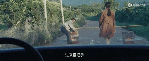 王宝强开什么车