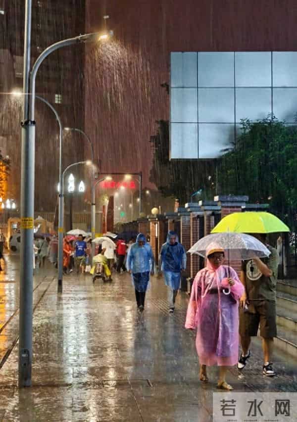 重庆人等的雨终于来了