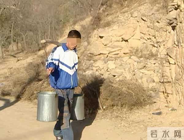 夫妇身亡留下的8孩有很多人想领养