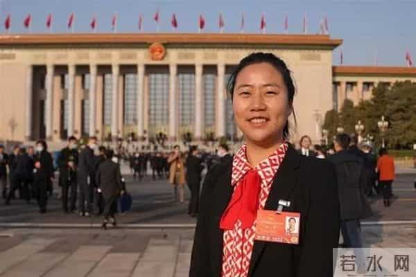 90后姑娘辞去村干部全职当农民