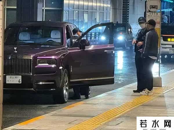 王健林被限制高消费！万达被强制执行4亿，王思聪在外泡妞赌博