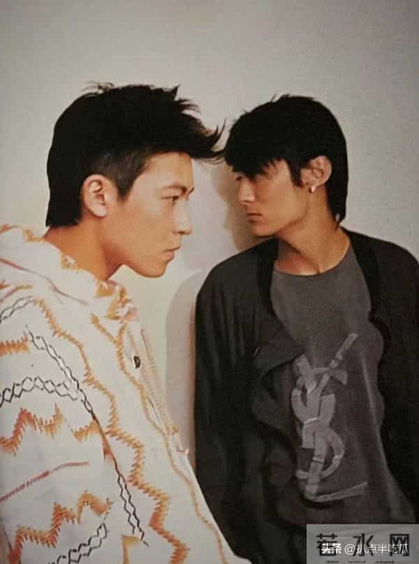 月事妹是谁:何超莲否认婚变 - “豪门赘婿”不好当,感情混杂利益,狗血一地?