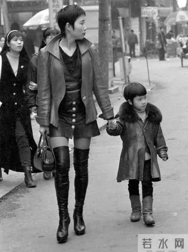 网传太古里禁止街拍为旧图