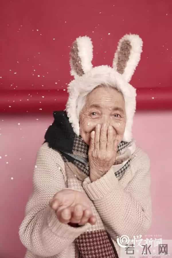 87岁少女系写真